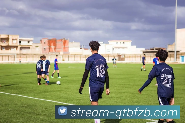 首节末段一只猫跑入球场广东暂领先四川10分